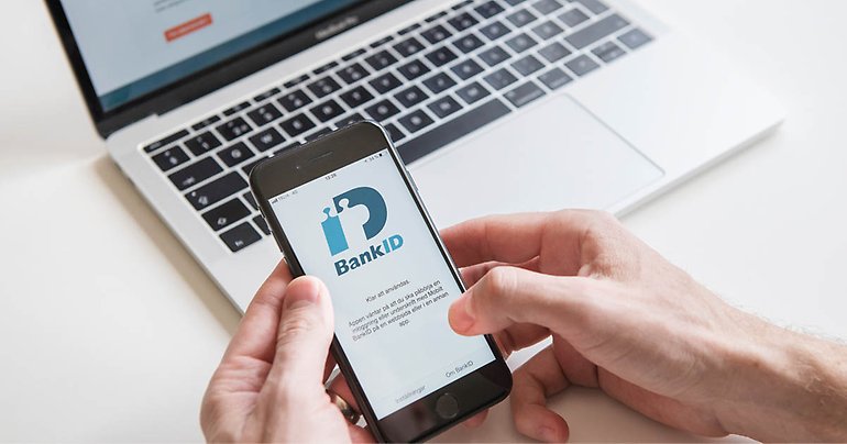 Bild på BankID-inloggning via mobil och dator
